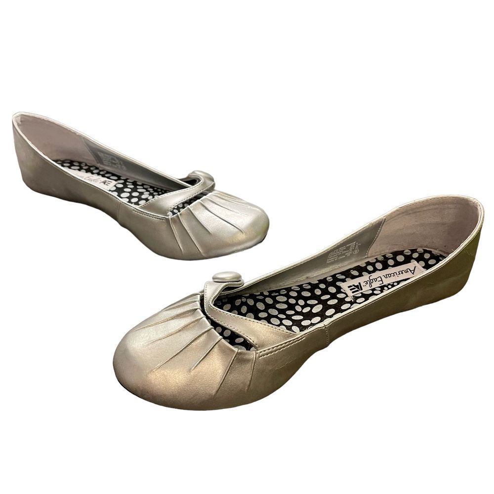 American Eagle Silver Ballet Mary Jane Flats Size 9